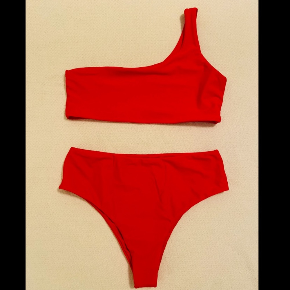 Bathing suit